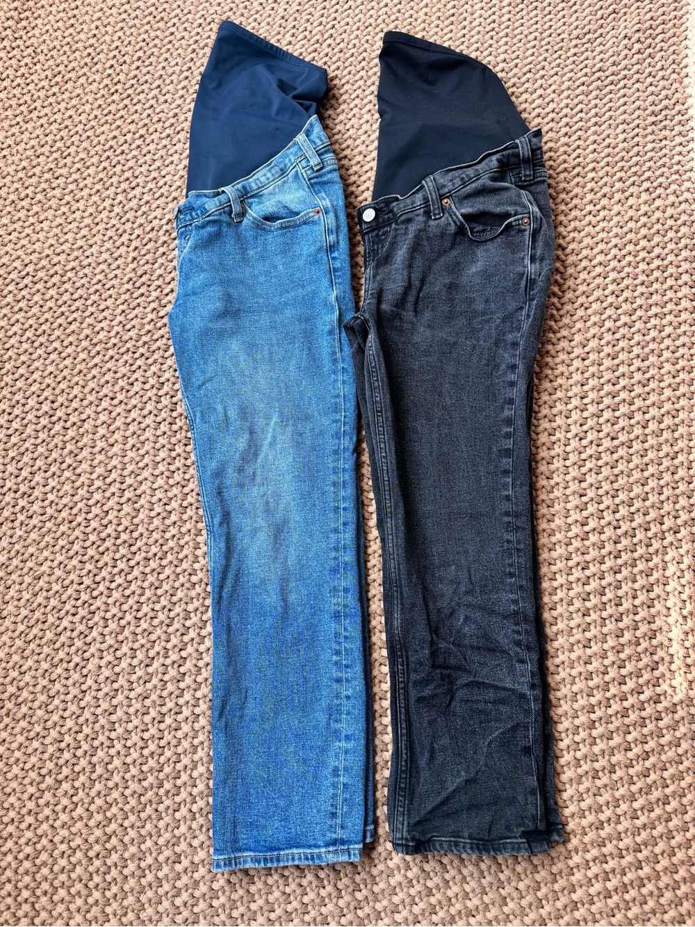 Abercrombie & Fitch Maternity Ankle Straight Jeans Bundle (2 Pairs)Size 25 Short